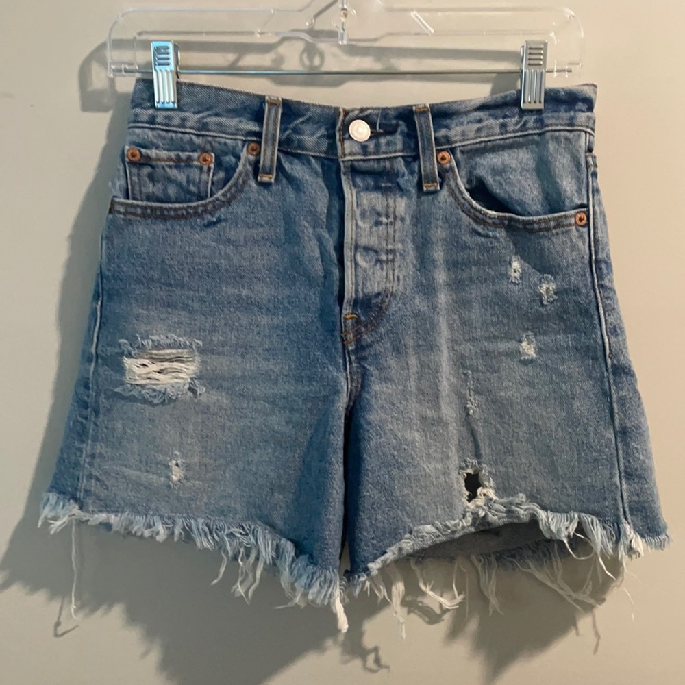 Levi’s Wedgie denim Short size 26